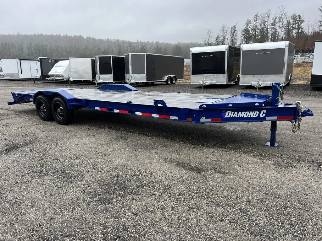 Remolque de equipos Diamond C 2022 de 7 × 24 pies, 20K, perfil bajo, con rampas Max