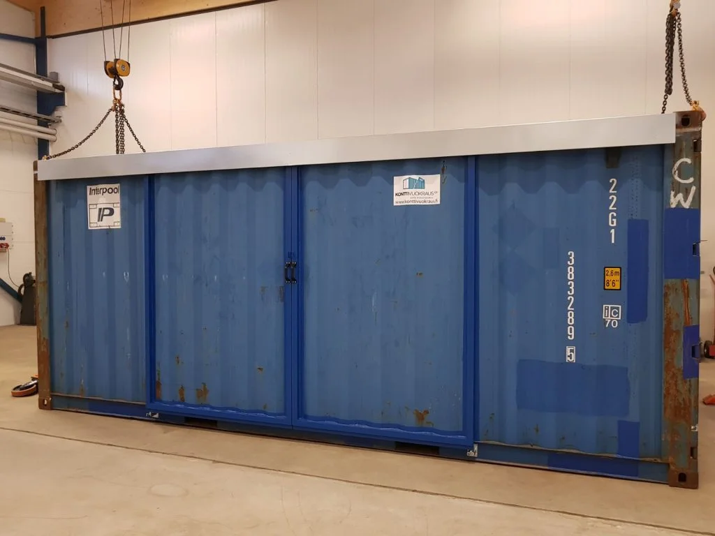 Contenedor High Cube de 20 pies (9′ 6″ de alto), apto para almacenamiento de IBC, con puerta corredera - Imagen 2