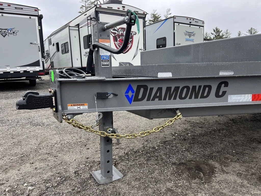 Remolque de equipos Diamond C 2024 de 8,5 × 20 pies, 20K, tipo Deckover, con plataforma exterior Blackwood - Imagen 5