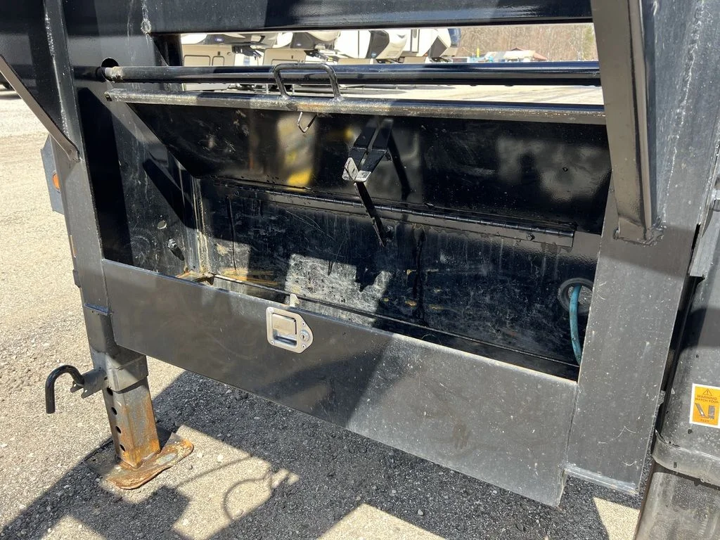 Remolque de equipos Big Tex 2023 de 8,5 × 40 pies, 25K HD, cuello de ganso, con rampas extraíbles - Imagen 6