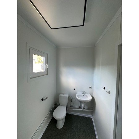 Contenedor habitable de 6,00 x 3,00 m con cocina americana, WC y ducha. - Imagen 4